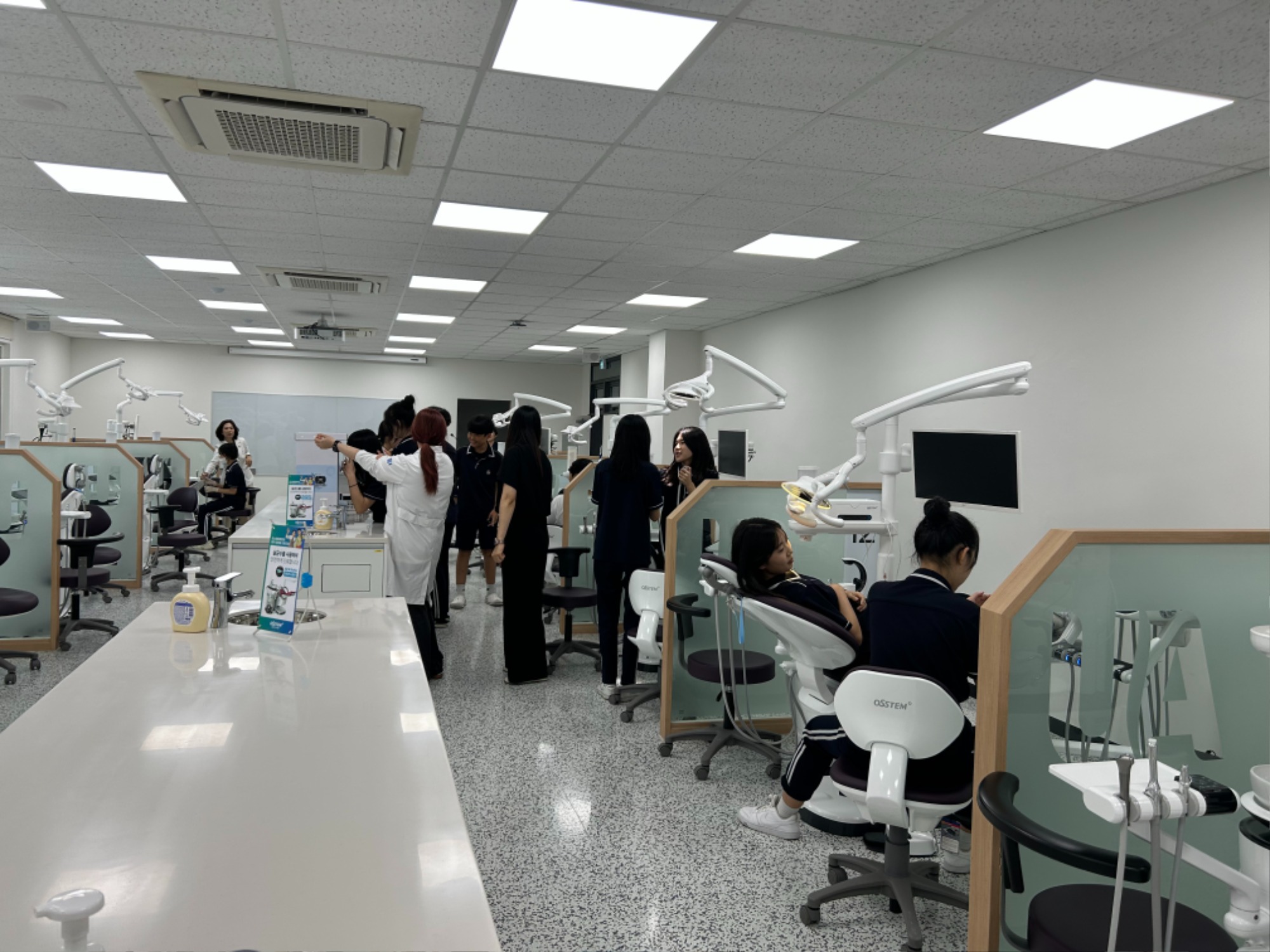 가온중 학과체험 (36).jpg